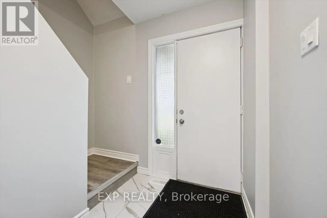 20 - 46 CEDARWOODS CRESCENT — photo 4 of 25