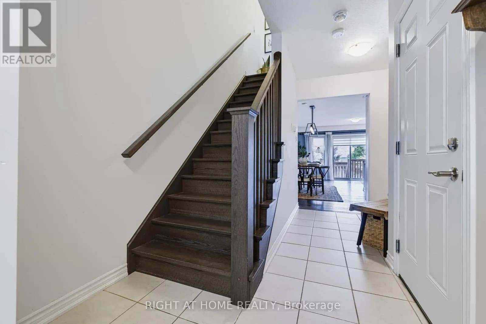 69 - 69 WESTMINSTER CRESCENT — photo 4 of 36