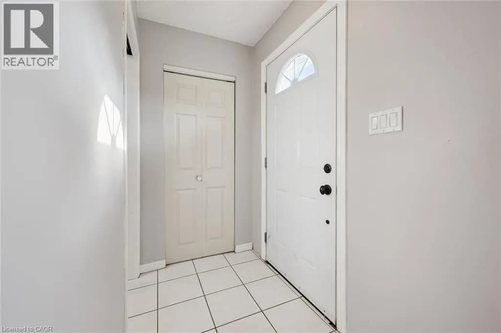 212 HERITAGE Drive — photo 3 of 41