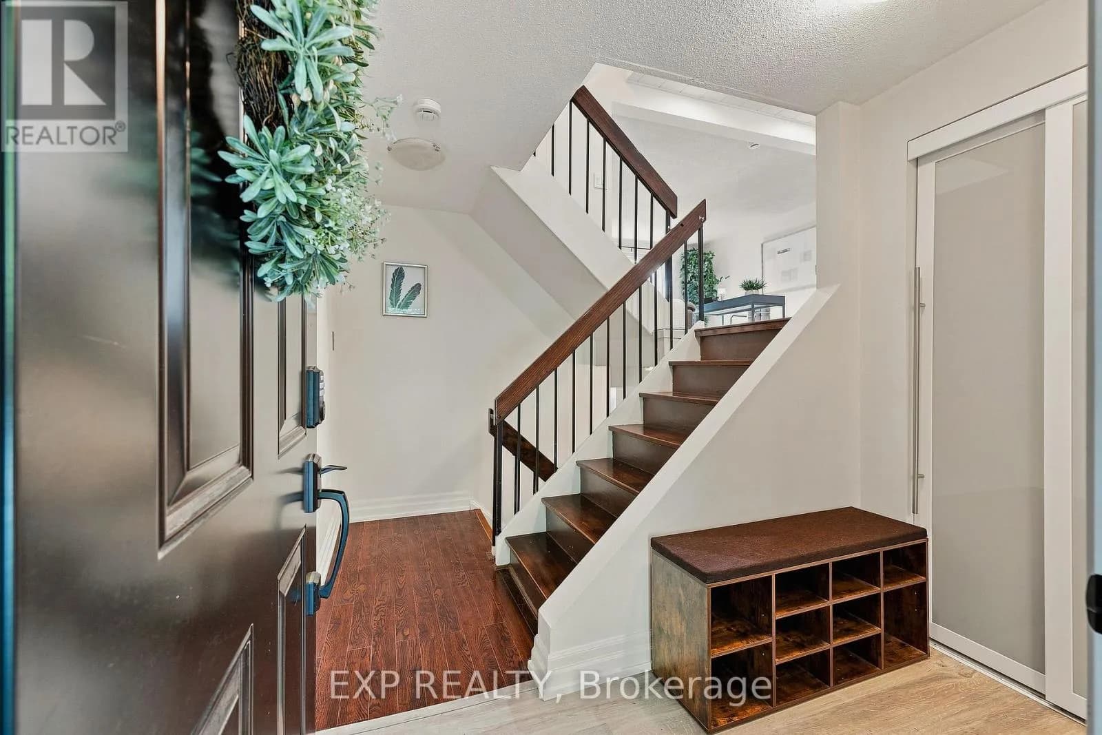 13 - 220 SALISBURY AVENUE — photo 3 of 39