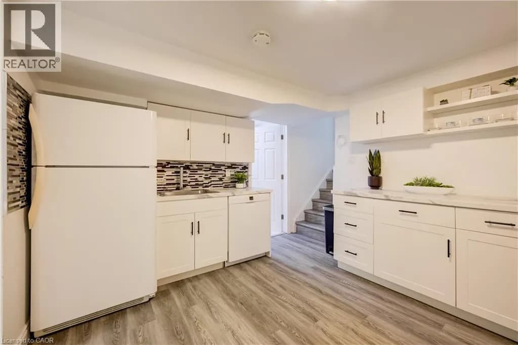 85 FOXHUNT Road — photo 3 of 28
