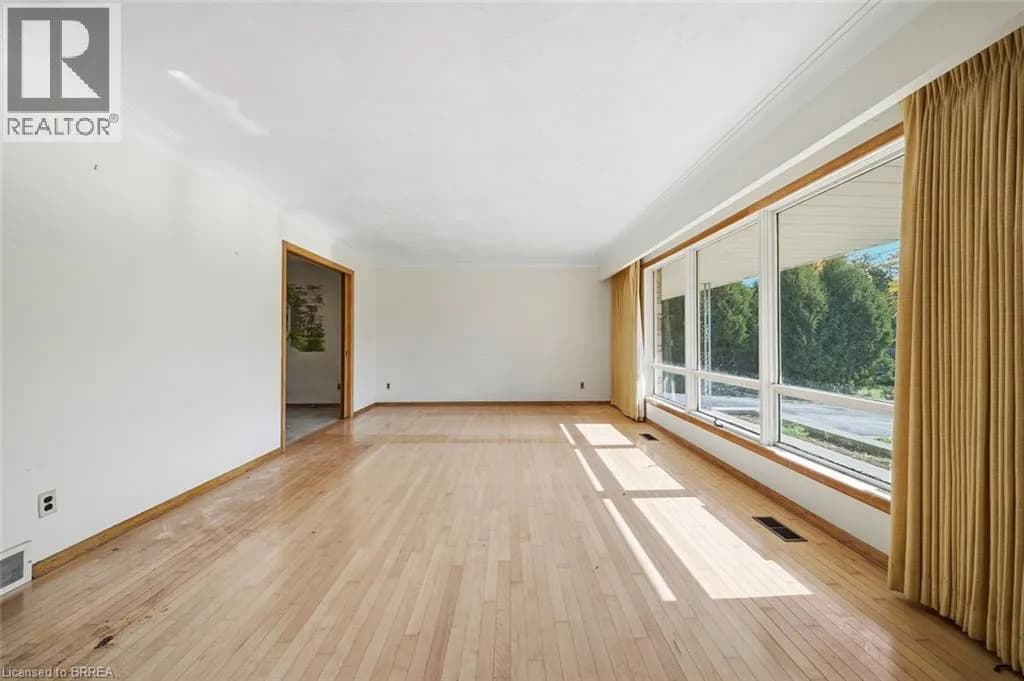 486 CHATHAM Street — photo 4 of 35