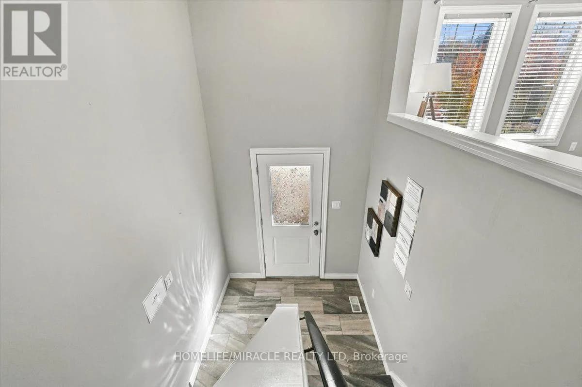 M1 - 70 WILLOWRUN DRIVE — photo 3 of 40