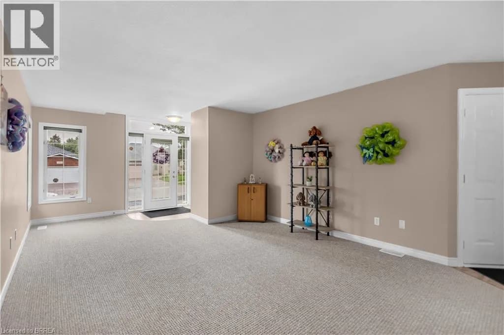 25 SUDDS Lane — photo 5 of 36