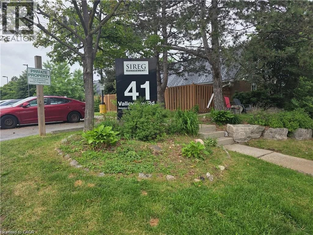 41 VALLEYVIEW Road Unit# 13 — photo 4 of 9
