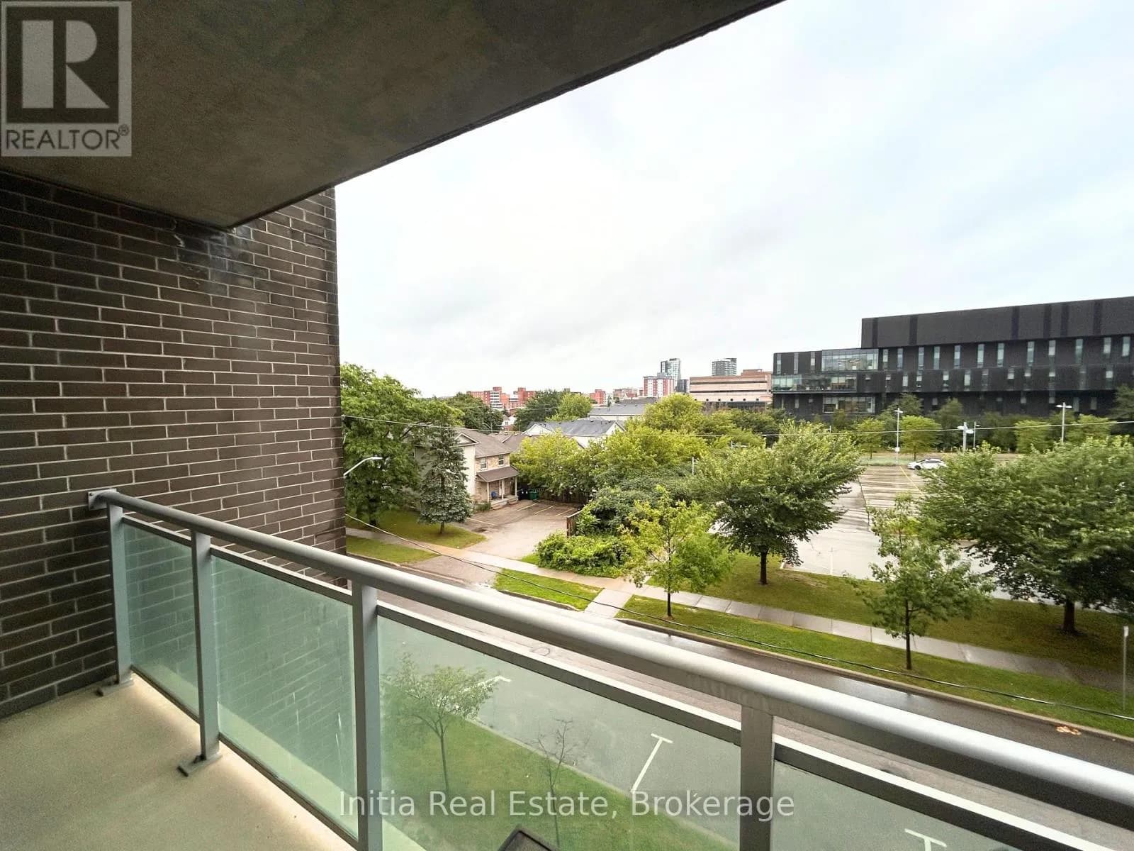 B303 - 62 BALSAM STREET — photo 5 of 25