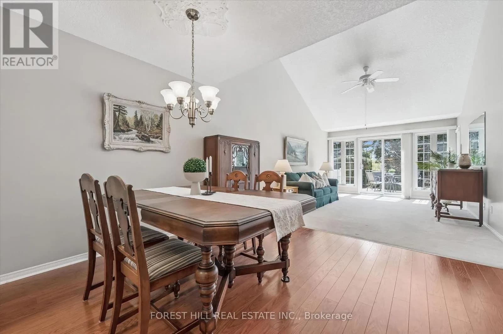 21 FOELL STREET — photo 3 of 29
