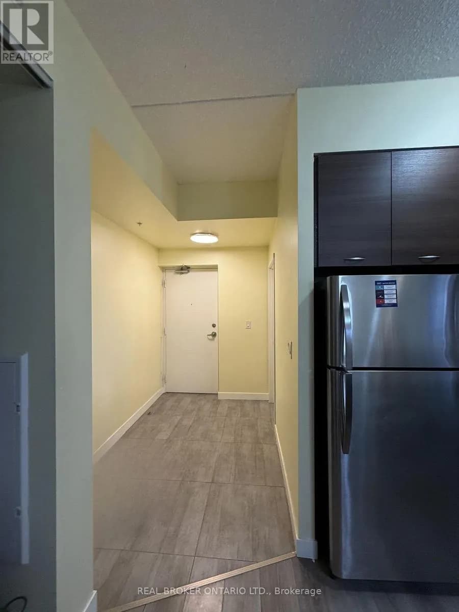 1202 - 318 SPRUCE STREET — photo 2 of 29