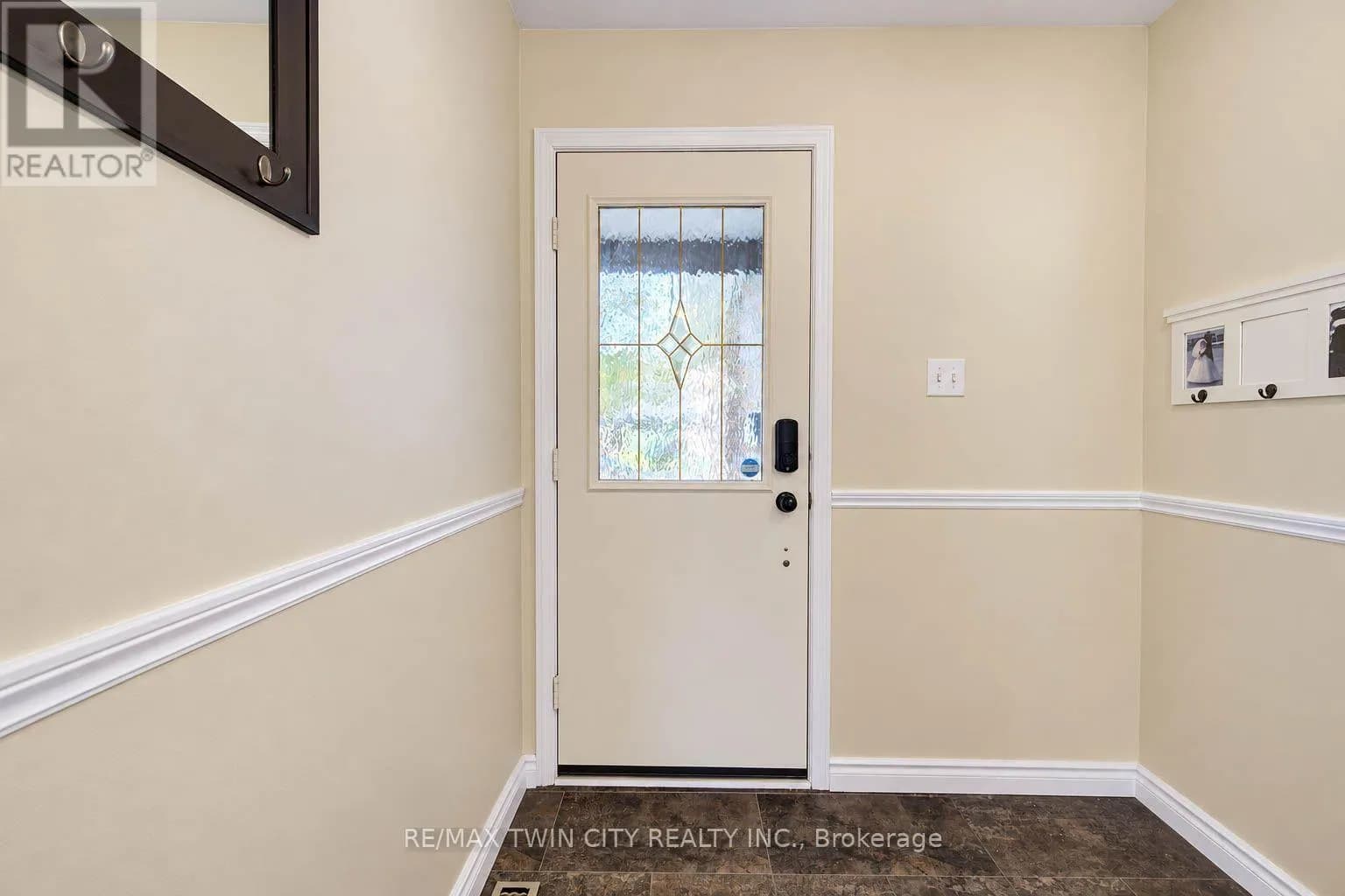 63 WINDING WAY — photo 4 of 43