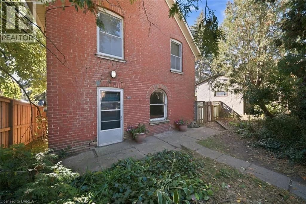16 1/2 TERRACE HILL Street — photo 2 of 40