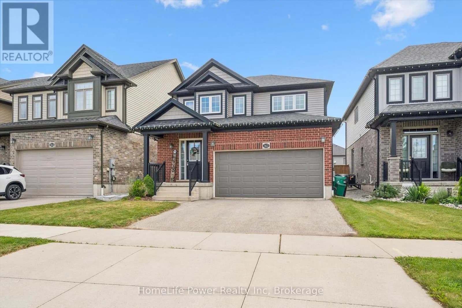 360 FREURE DRIVE — photo 2 of 34