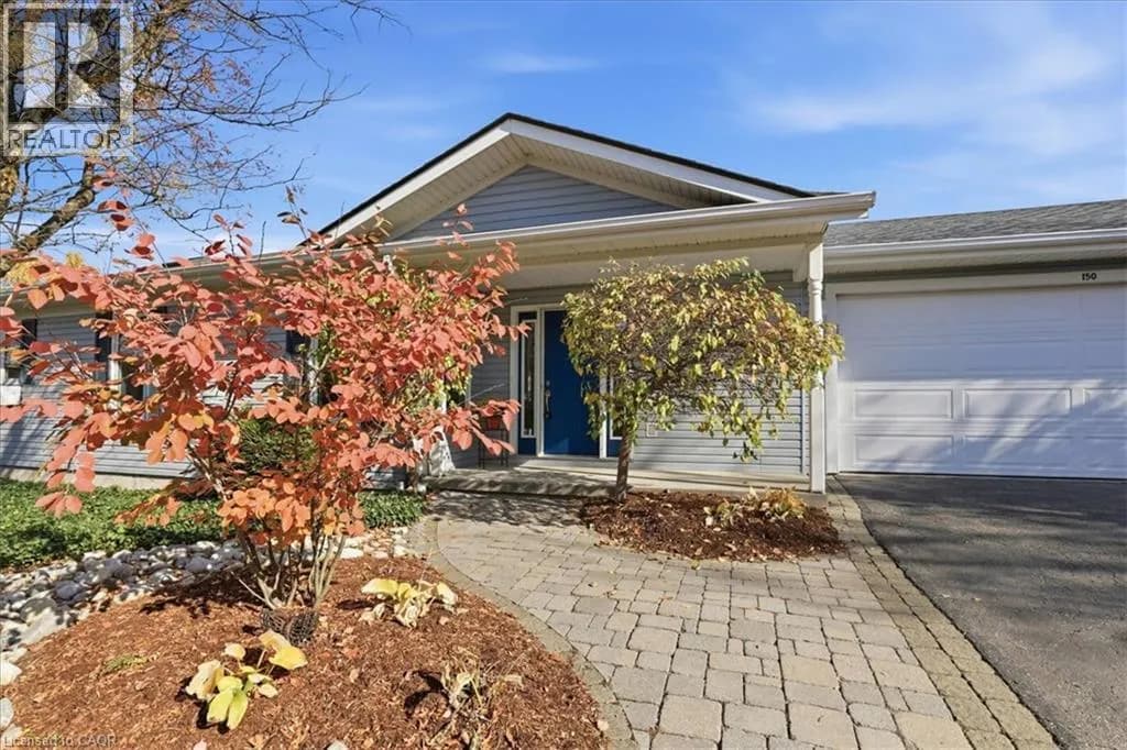 150 WESLEY Crescent — photo 1 of 30