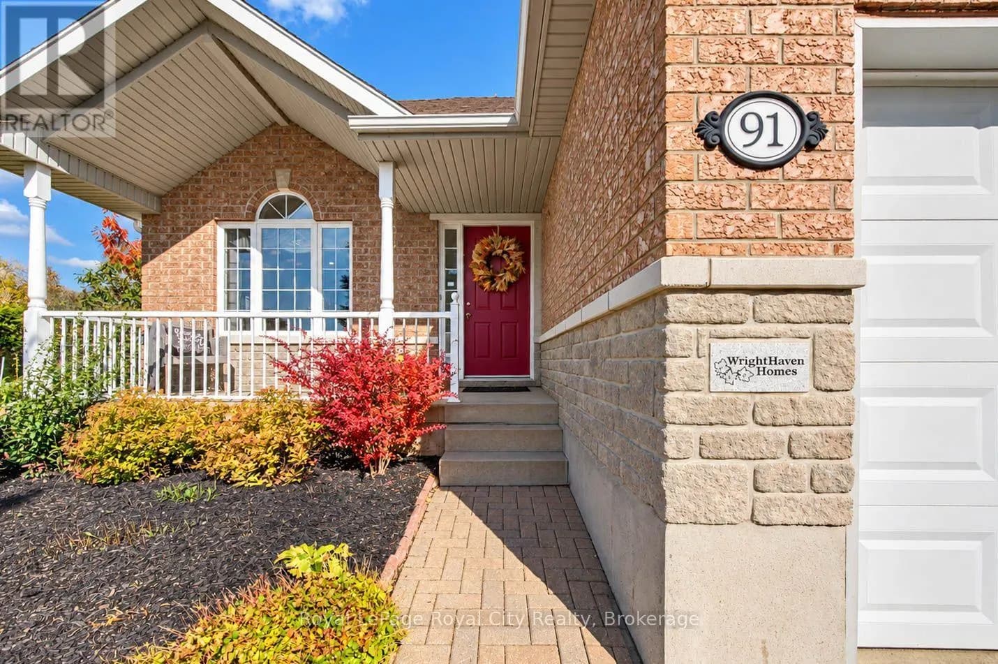 91 HARPER CRESCENT — photo 4 of 46