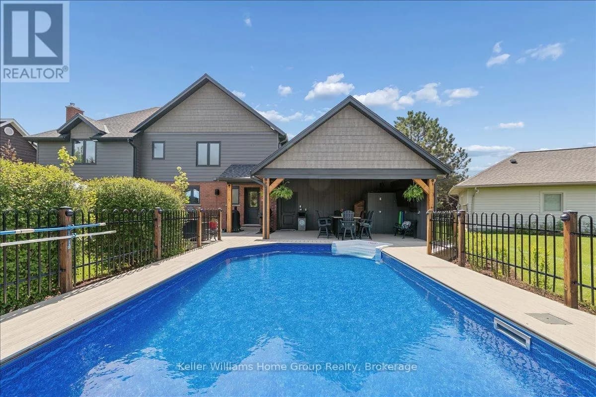 8 STONEFIELD DRIVE — photo 4 of 50