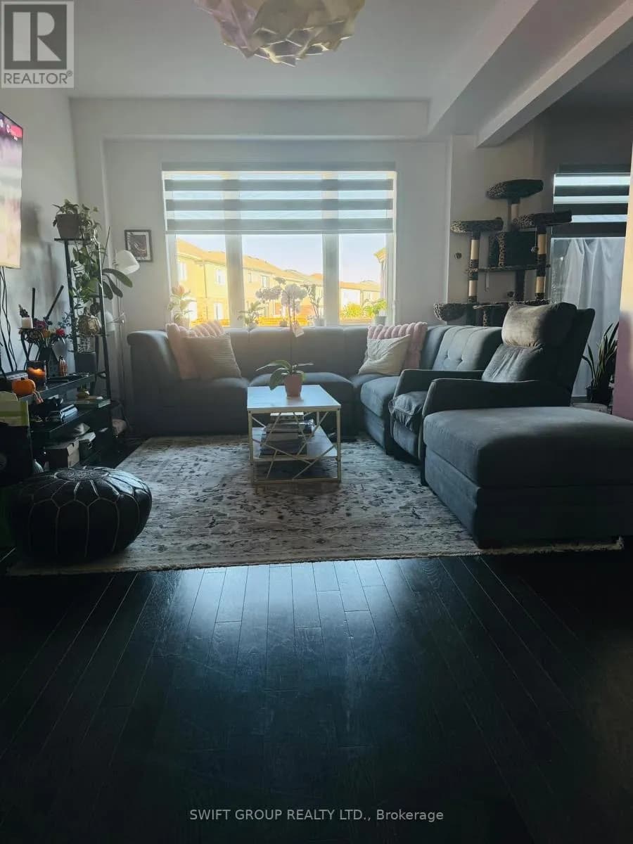78 BEAUCHAMP DRIVE — photo 2 of 14