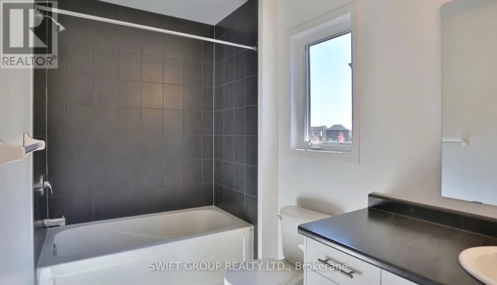 78 BEAUCHAMP DRIVE — photo 4 of 14