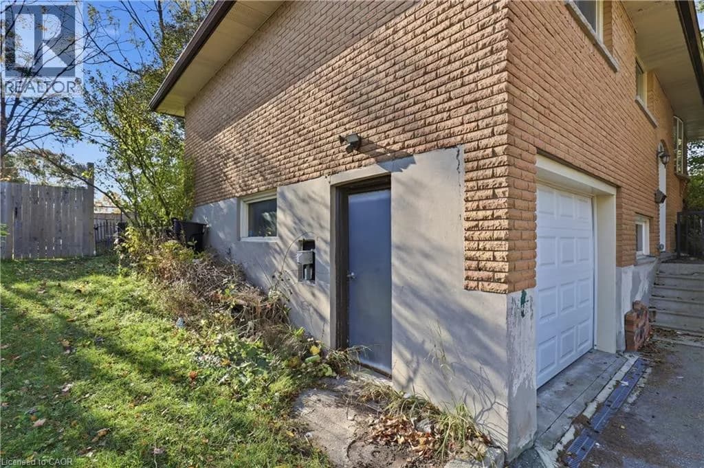 109 INDIAN Road — photo 5 of 45