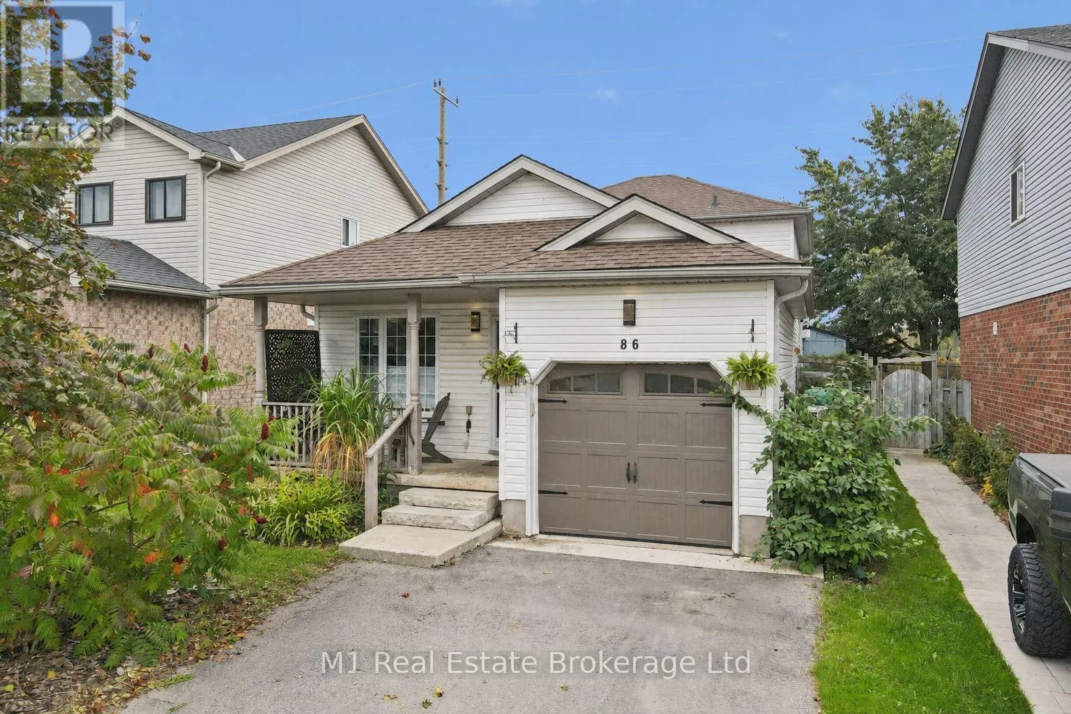 86 MILLIGAN STREET — photo 1 of 35