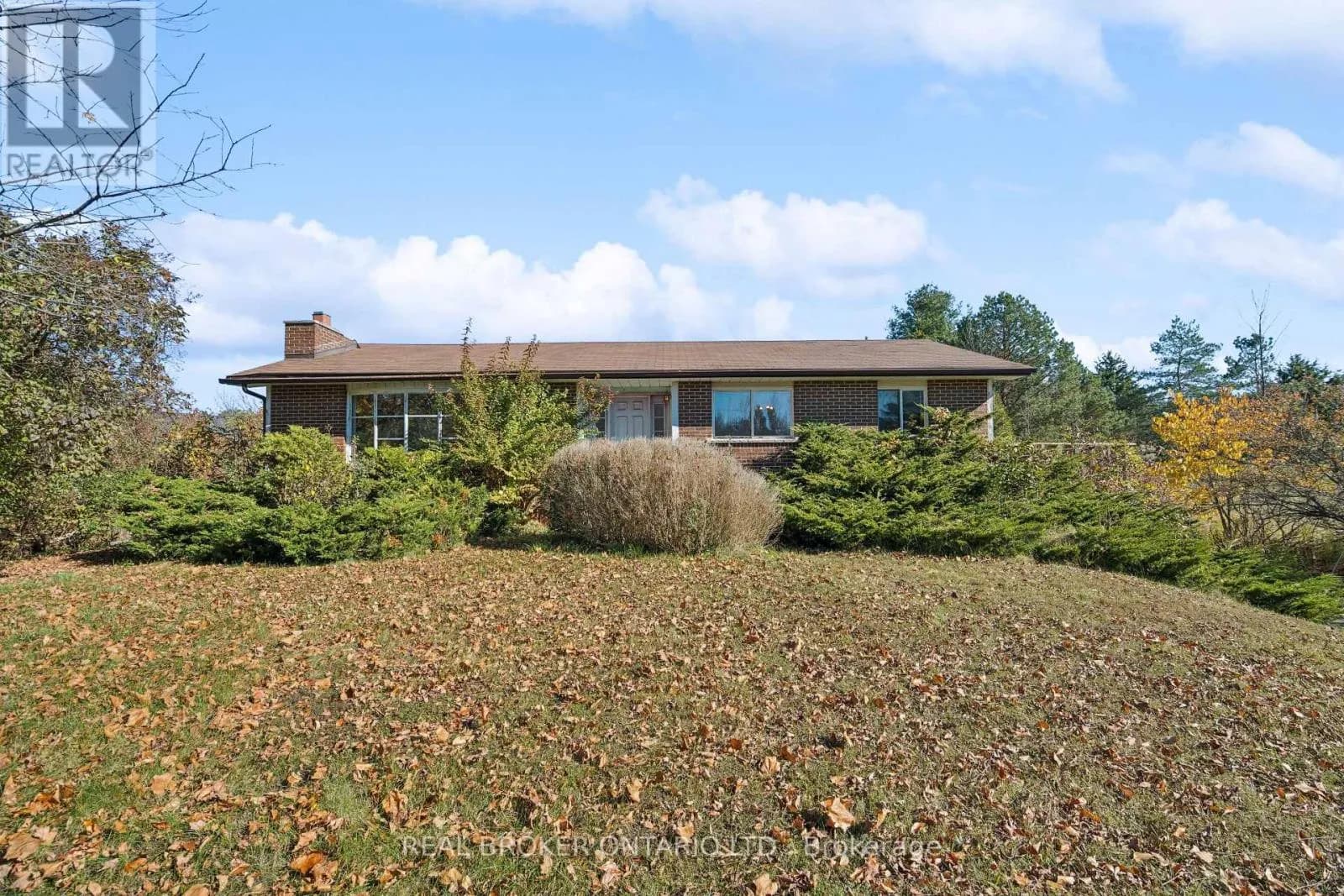 8350 HWY 7 HIGHWAY — photo 3 of 43