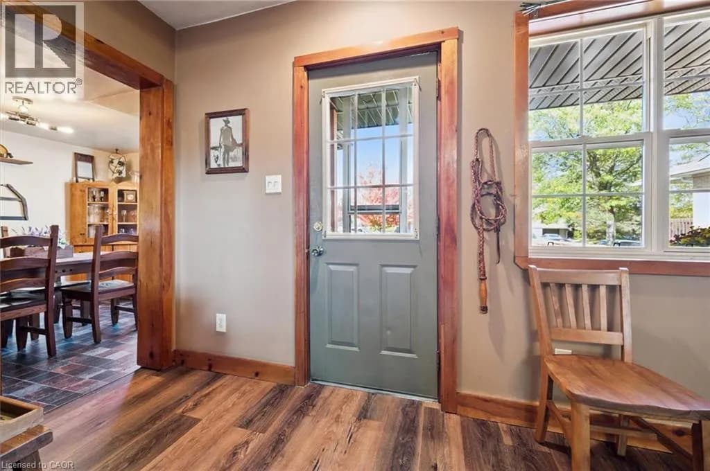 465 KARN Street — photo 5 of 36