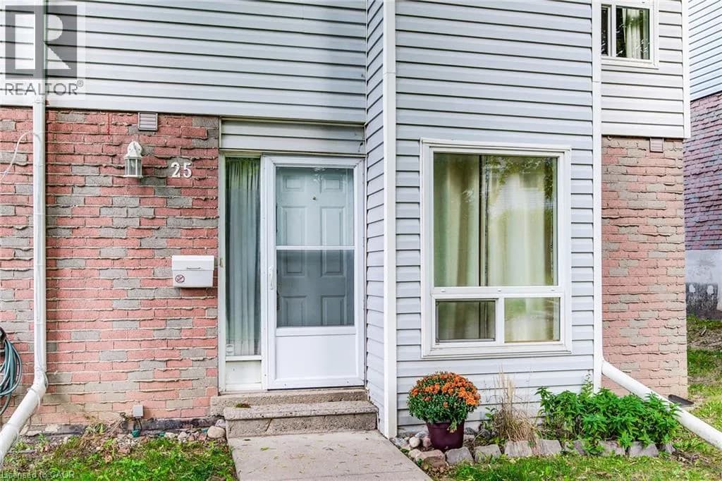 32 MOWAT Boulevard Unit# 25 — photo 4 of 47