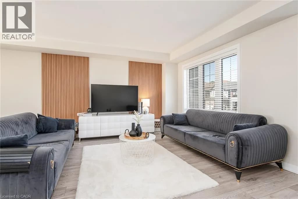 120 MONARCH WOODS Drive — photo 4 of 50