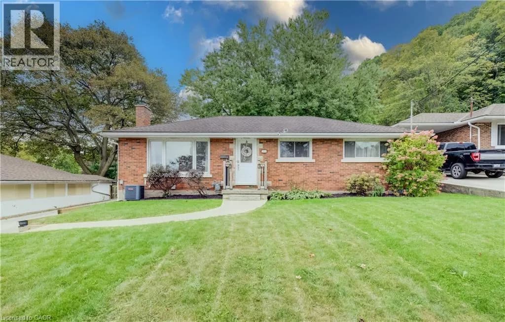 25 CULHAM Drive — photo 2 of 31
