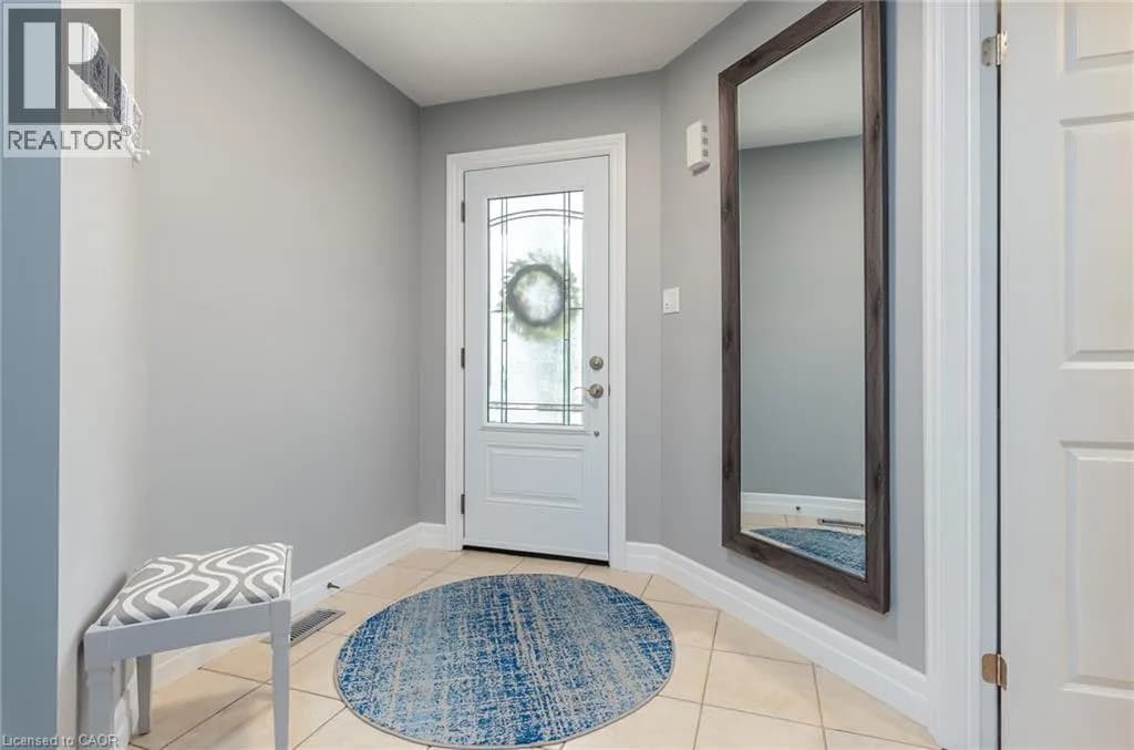 677 LANGLAW Drive — photo 4 of 49