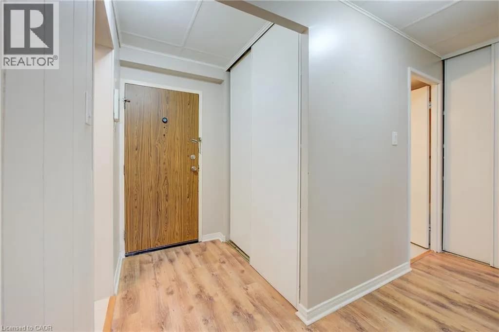 24 MOOREGATE Crescent Unit# 202 — photo 5 of 27