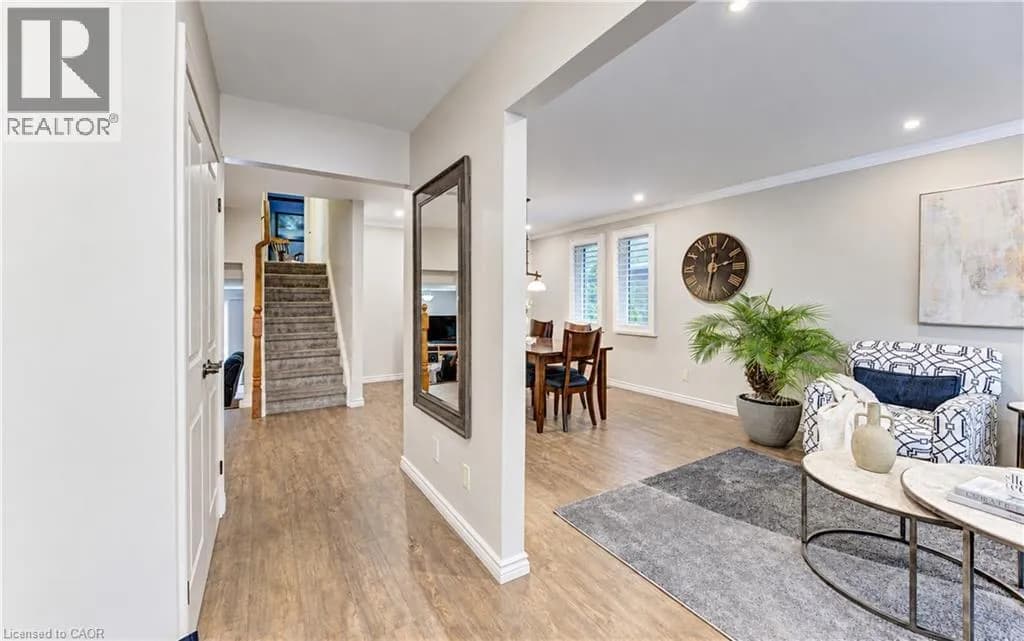 18 CUMBERLAND Place — photo 5 of 50