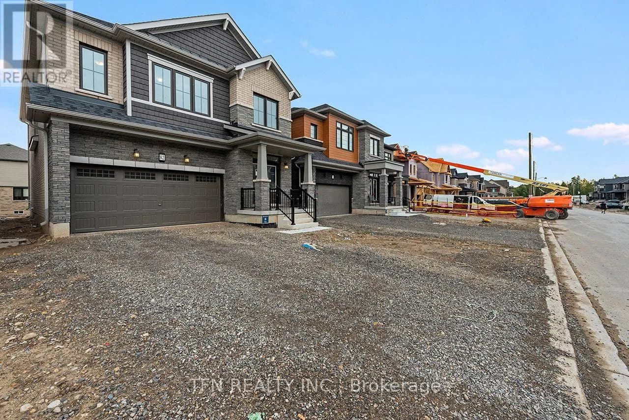 82 PICARD STREET — photo 2 of 41