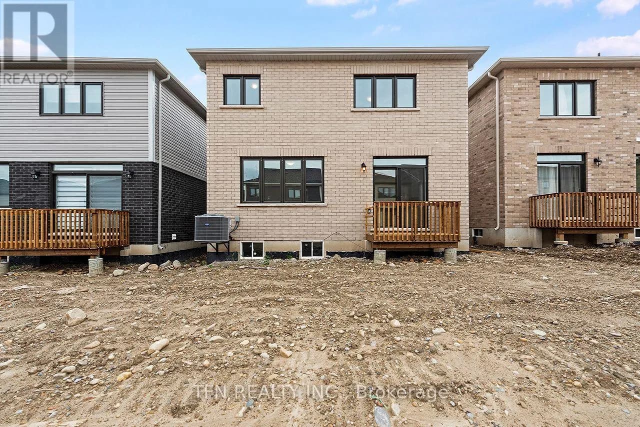 82 PICARD STREET — photo 5 of 41