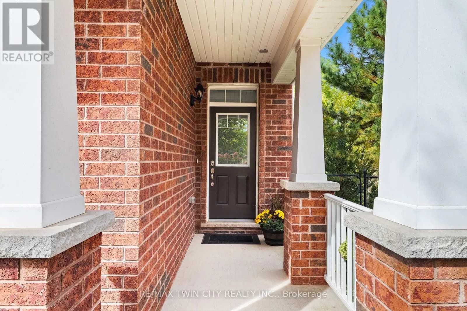 296 FALLING GREEN CRESCENT — photo 5 of 49