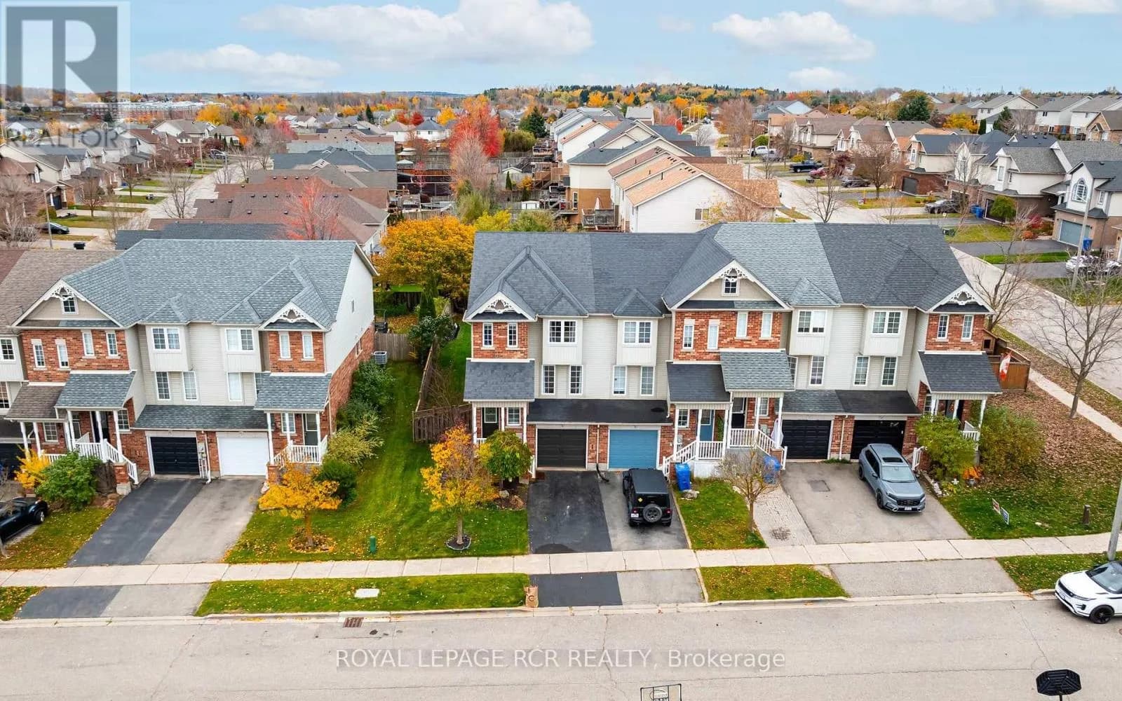 66 BENJAMIN CRESCENT — photo 1 of 37