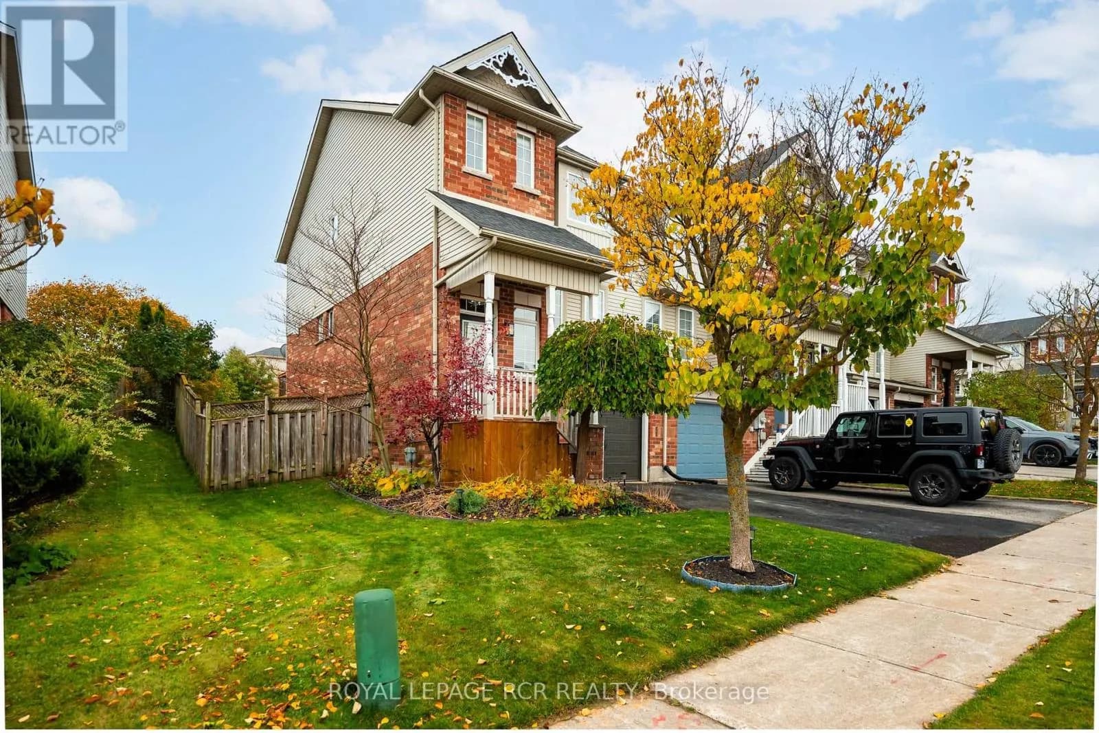 66 BENJAMIN CRESCENT — photo 4 of 37