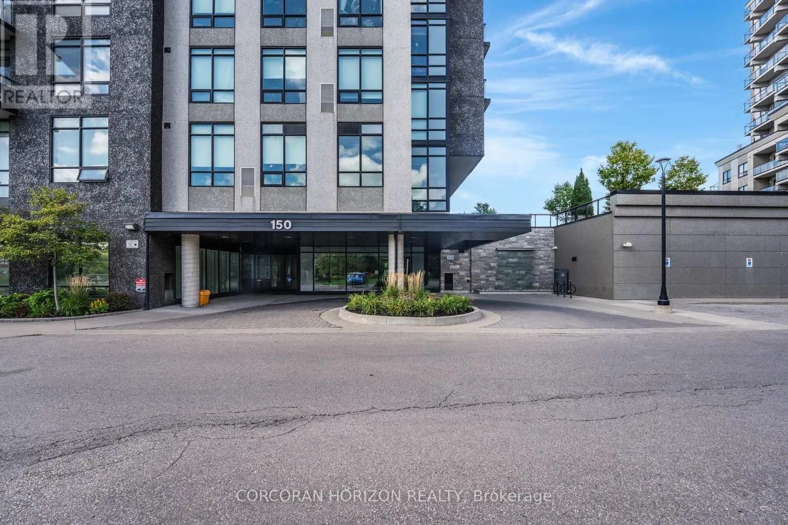 904 - 150 WATER STREET — photo 5 of 48