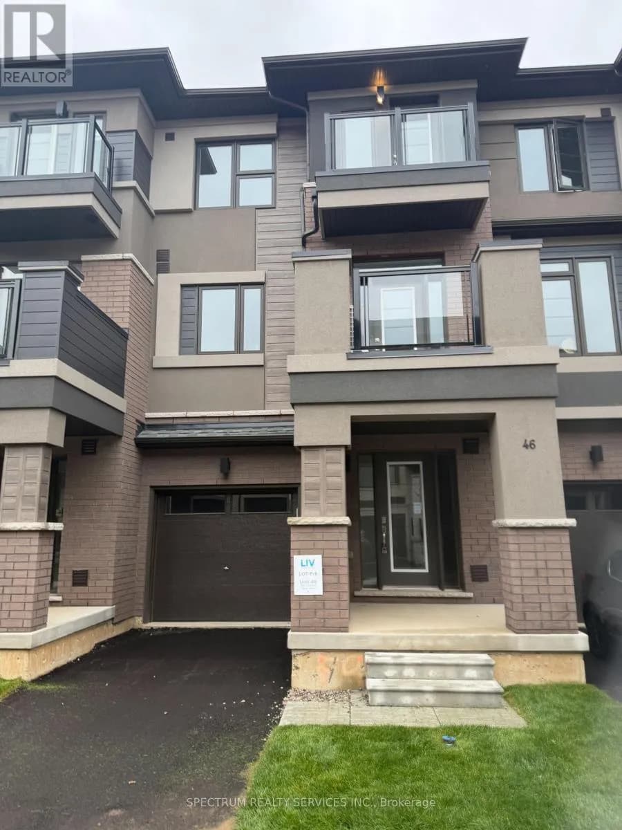 46 - 660 COLBORNE STREET — photo 2 of 18