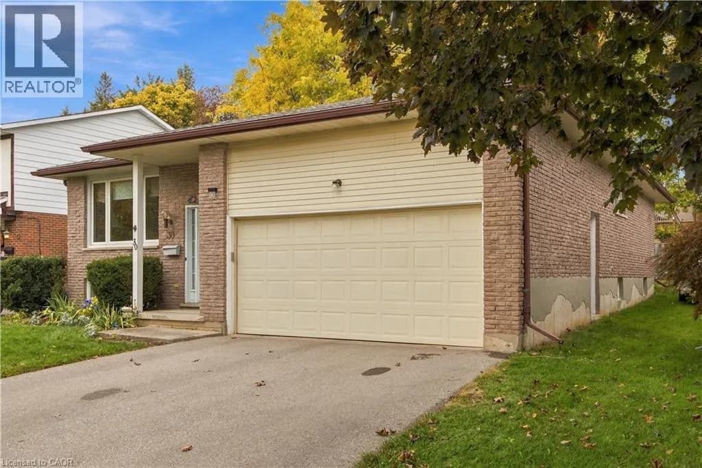 30 CARLYLE Place — photo 2 of 46