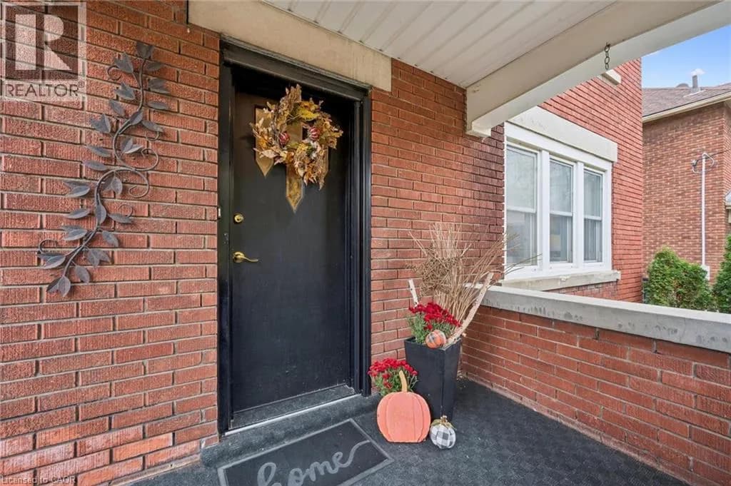 36 DANE Street — photo 4 of 47