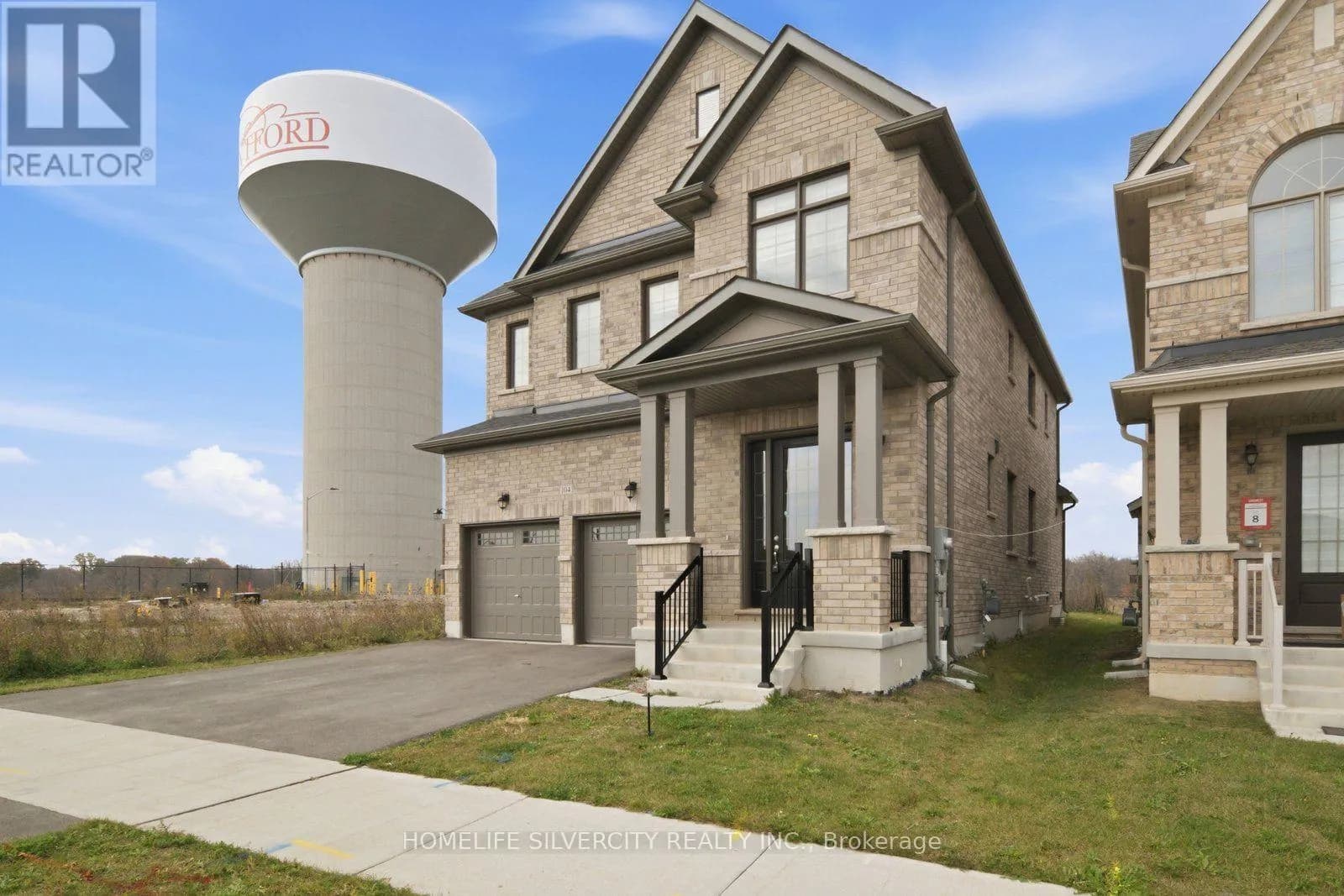104 STRICKLAND AVENUE — photo 3 of 50