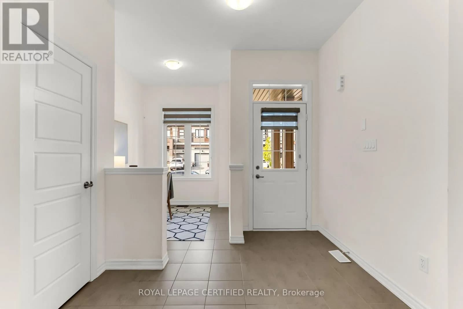 18 WAKELING DRIVE — photo 4 of 50