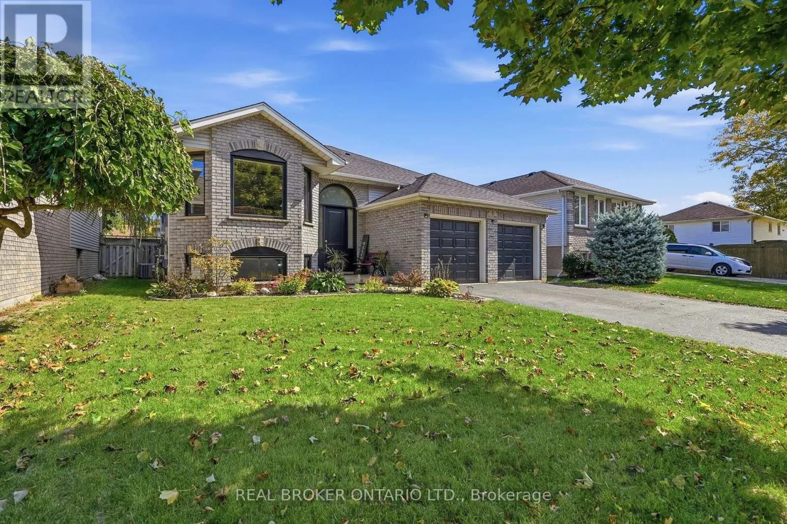 8 MOYLE DRIVE — photo 3 of 50
