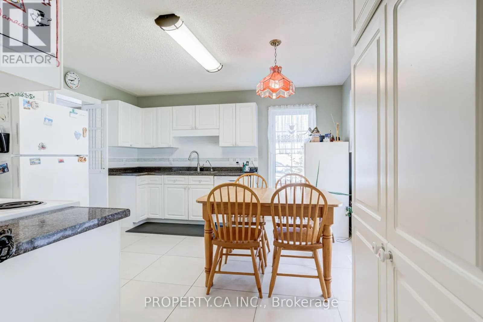 52 PINERIDGE ROAD — photo 5 of 39