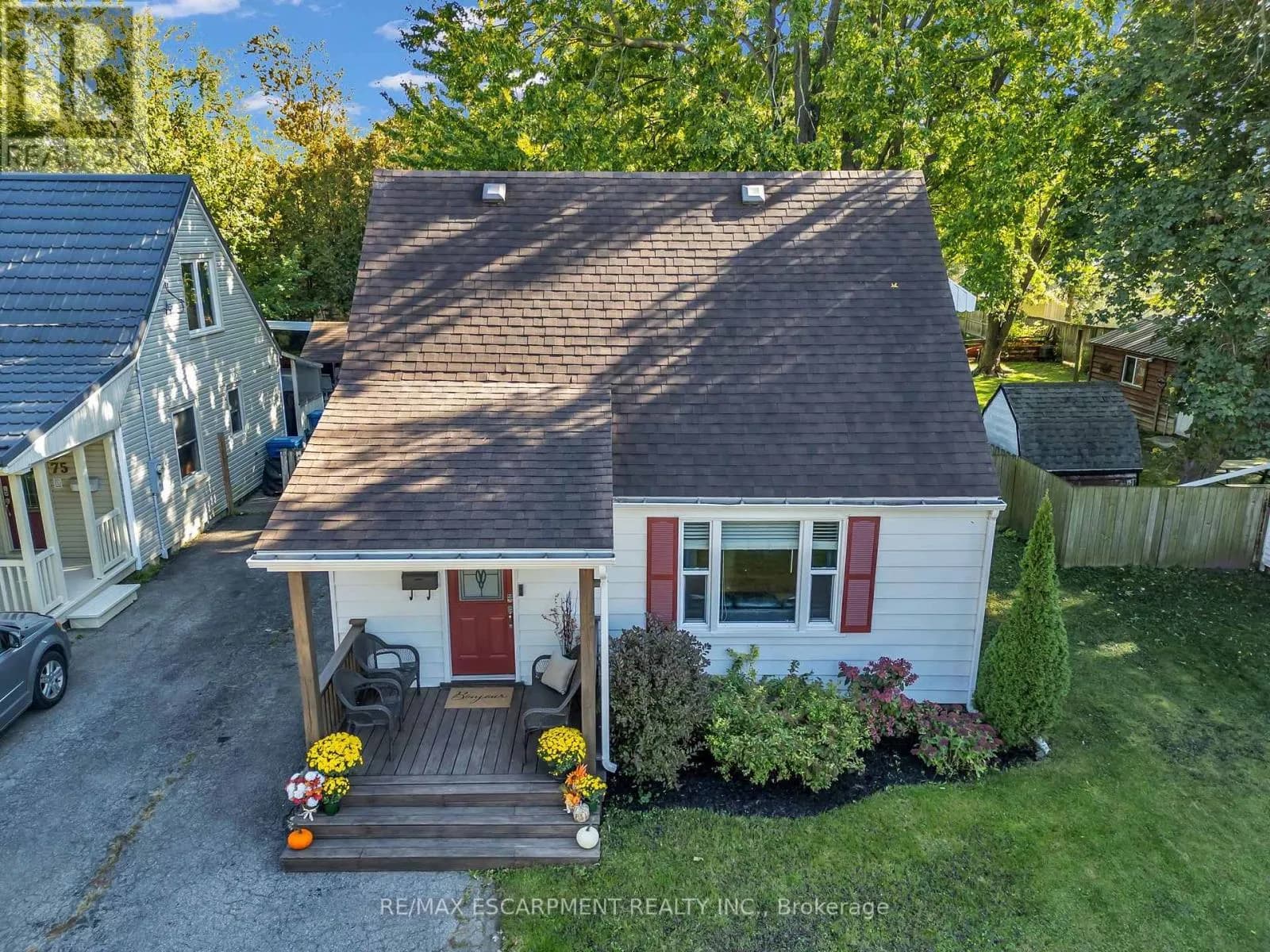 79 BRYDGES STREET — photo 4 of 50