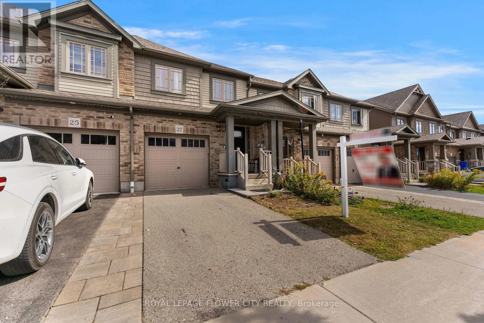27 WINTERTON COURT — photo 3 of 42