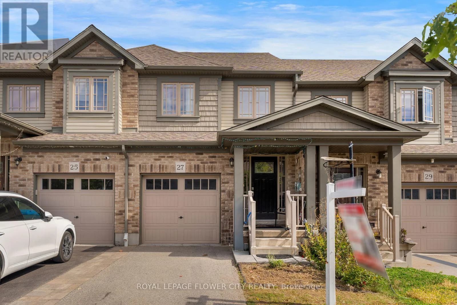 27 WINTERTON COURT — photo 4 of 42