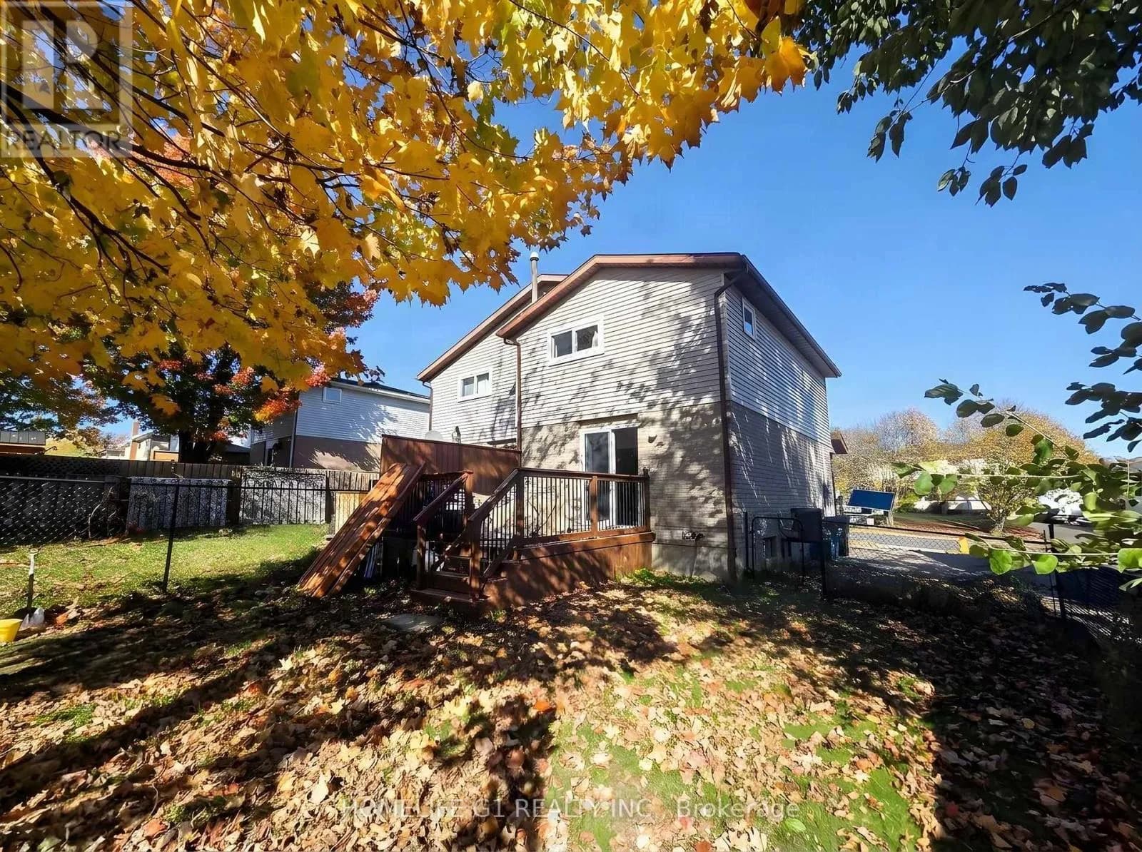 114 CONNELLY DRIVE — photo 3 of 29