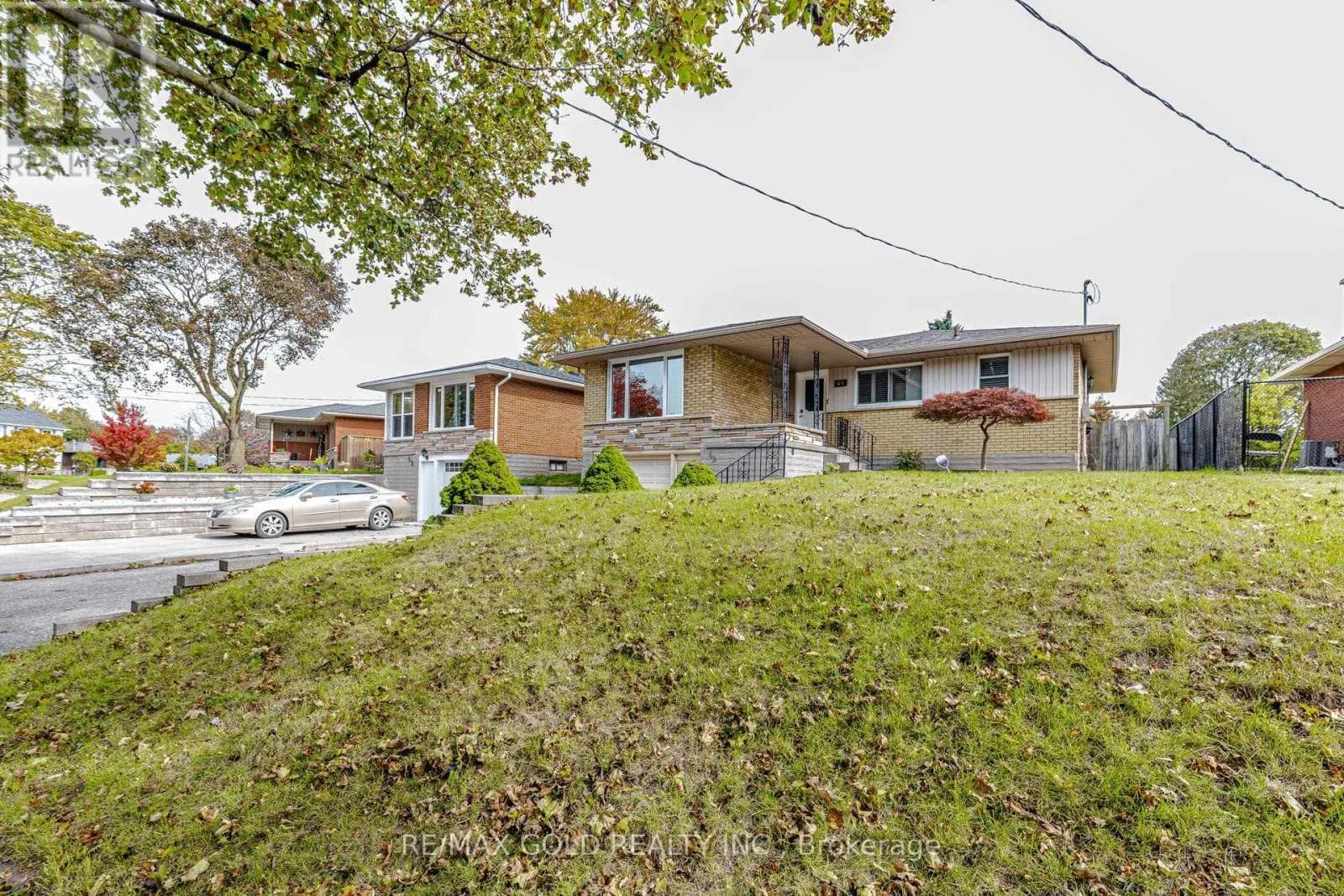 49 KENNETH AVENUE — photo 2 of 50