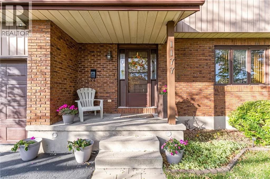 1177 LANGS Circle — photo 4 of 33