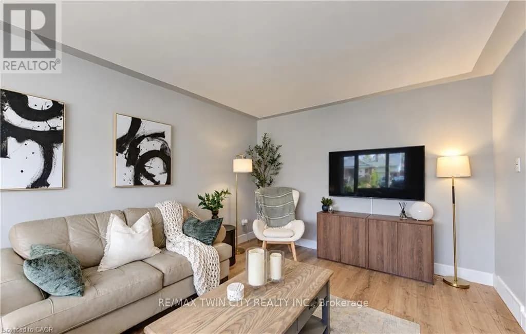 68 CAMBRIDGE AVENUE — photo 5 of 50